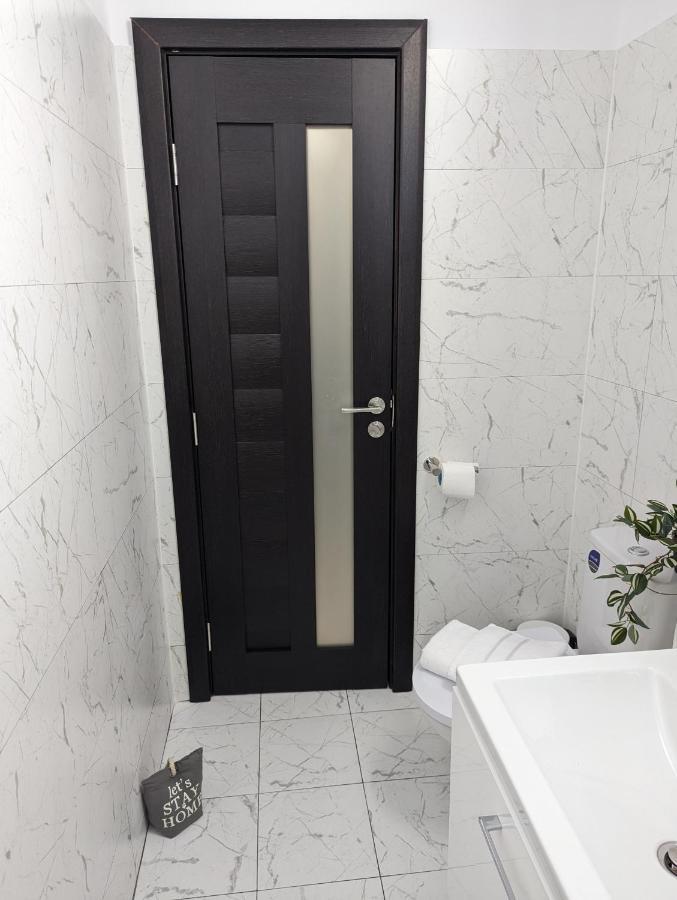 Sebastian Studio Apartment Bucharest Exterior photo