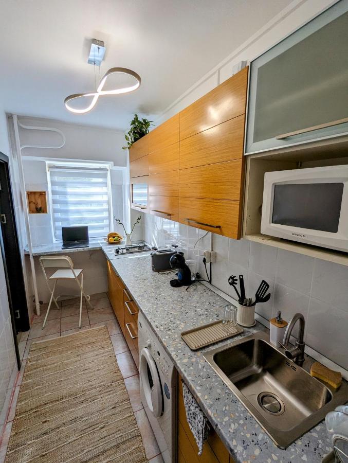 Sebastian Studio Apartment Bucharest Exterior photo